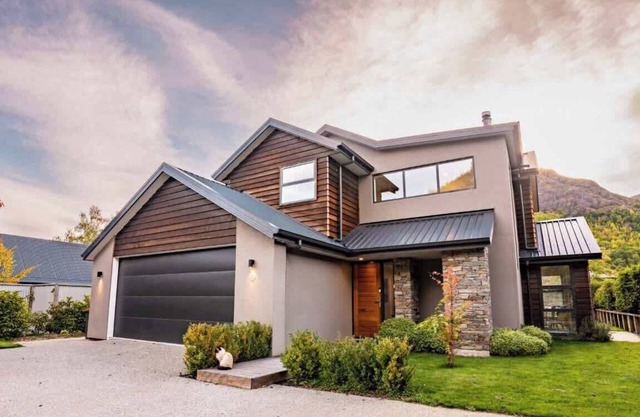 Arrowtown Mountain View Retreat