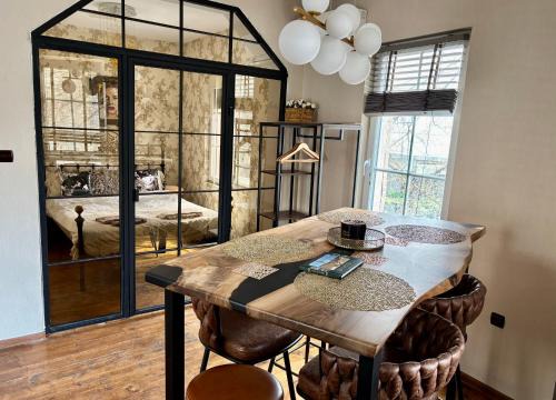 ArtCity Villa- Historic Residence in Kapana