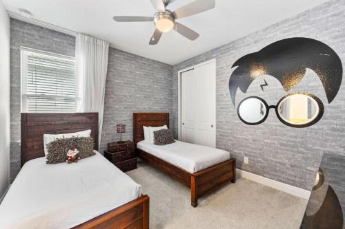 Artistic 6 Bdrm Home with Games Room at Encore