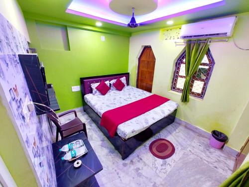 ASHOK ROYAL HOTEL - PURI अशोक रॉयल होटल অশোক রয়্যাল হোটেল walking distance from-sea-beach-and- near temple fully-air-conditioned-hotel with-wifi-parking-facility, Best Guest House in puri