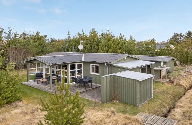 "Asmir" - 1.1km from the sea by Interhome