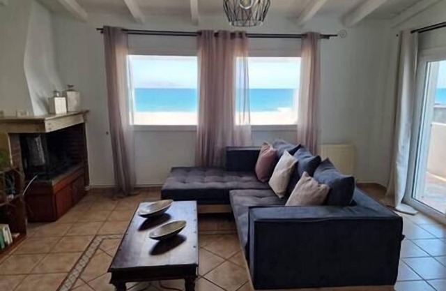 Astra Sea View Apartment, Sea Front