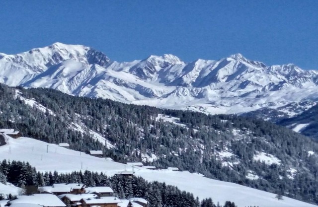 At the foot of the slopes - Large 4 bedroom duplex with panoramic view of Mont Blanc