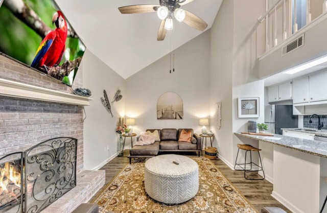 ATH -Marietta -2BR -Sleeps 6 -Pets -Fenced (twin)