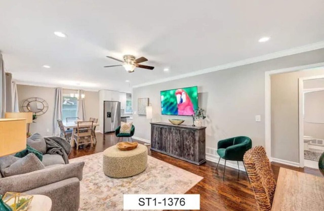 ATH - Sleeps 6 - 3 Beds - Pet Friendly - 1376 (ST1)