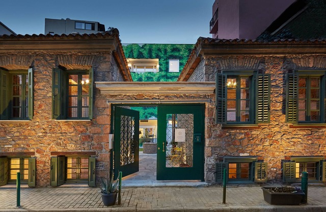 Athenian Residences