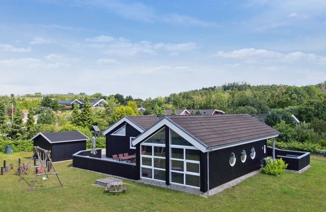 "Athisl" - 800m from the sea by Interhome