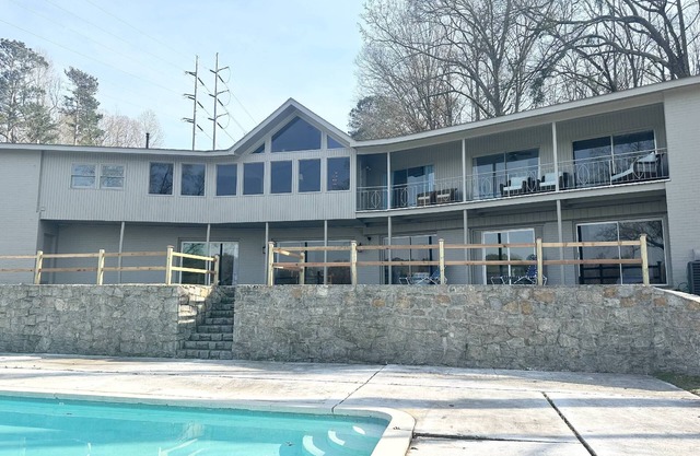 ATL/Jonesboro, Relaxing Summer Getaway for Families/Friends or Cooperate Groups