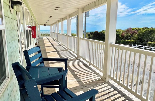 🏖️Atlantic Beach🏄Sunny Partial Ocean View Studio😎Pool🏊