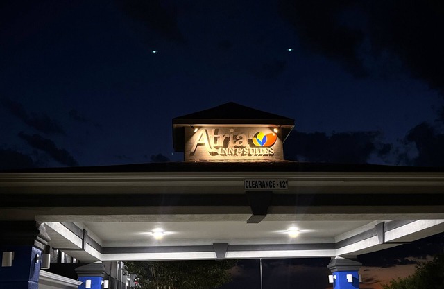 Atria Inn & Suites