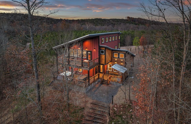 ATV Haven, Hot tub, Sleeps 14