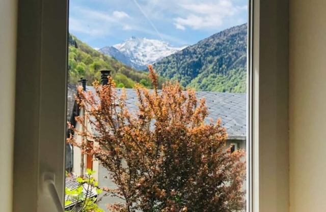 Au Cœur des Pyrénées, Maison Plein Soleil Jusqu'à 11 Personnes !