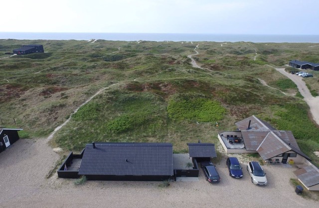 "Auli" - 200m from the sea by Interhome