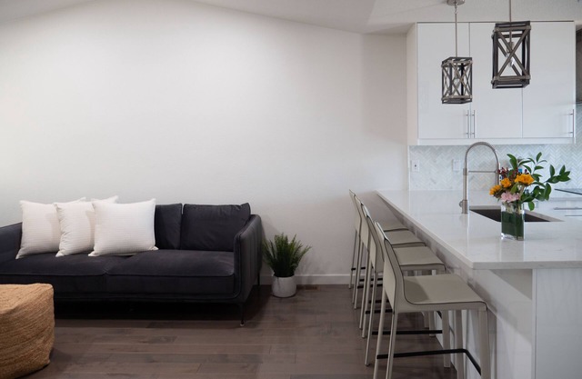 Aurora Designer Home 4Bd.3Bath/Pet Friendly