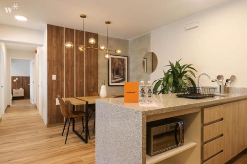 Authentic 2BR in Miraflores
