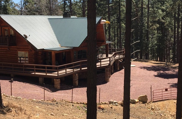 Authentic Log Cabin in the cool pines less than 2 hours from Phoenix.