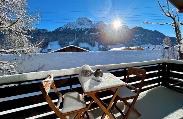 Authentic Mountain Chalet in Rougemont