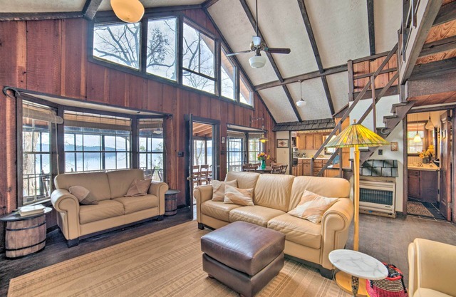 Authentic Retreat w/Private Dock on Coosa River!