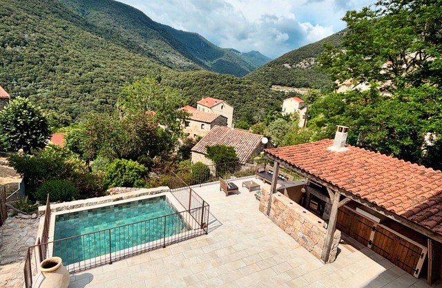 Authentic stone house with swimming pool in the heart of the Alta Rocca - Zoza