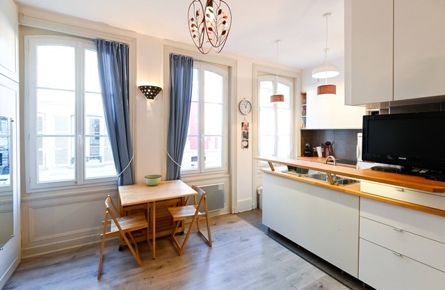 AVAILABILITY SUMMER VACATION APARTMENT IN THE HEART OF TOWN