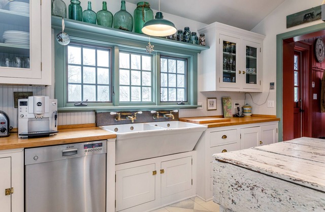 Available Month of August! Gracious Country Home in Washington, CT. n
