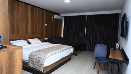 Aventus Hotel