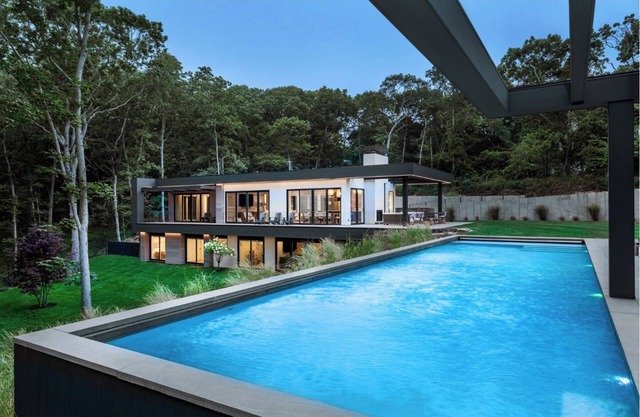 Award-Winning Chic Modern Montauk Retreat