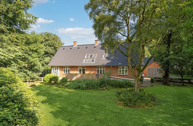 Awesome home in Sønder Felding
