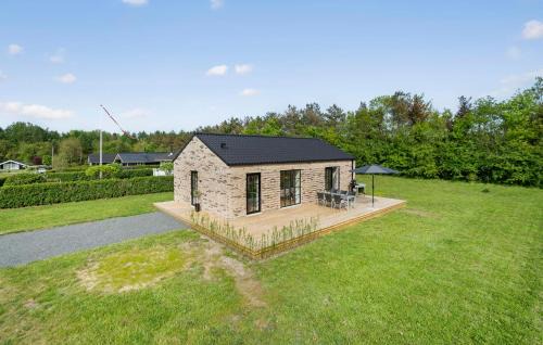 Awesome Home In Hovborg With Kitchen