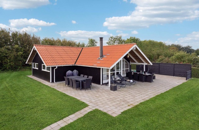 Awesome home in Nordborg with kitchen