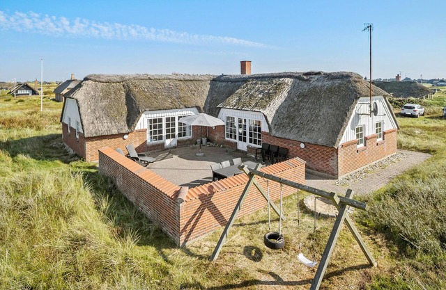 Awesome home in Ringkøbing with sauna