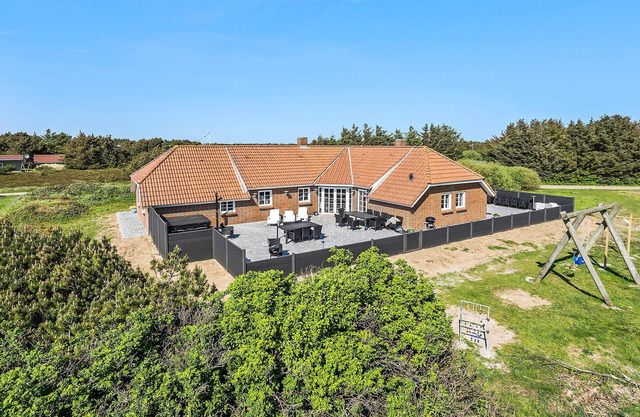 Awesome home in Ringkøbing with sauna