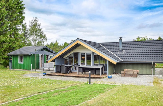 Awesome home in Silkeborg with kitchen