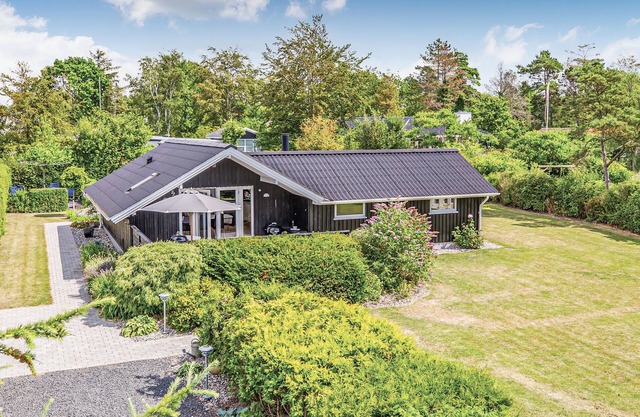 Awesome home in Slagelse with WiFi