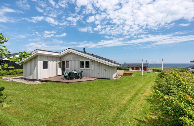 Awesome home in Sydals with kitchen