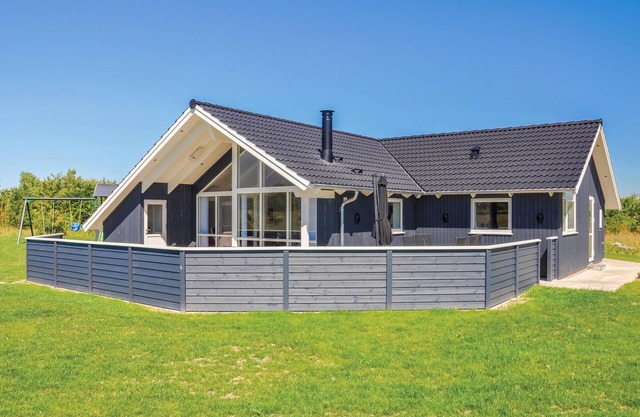 Awesome home in Sydals with sauna