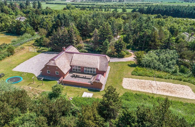 Awesome home in Ulfborg with sauna