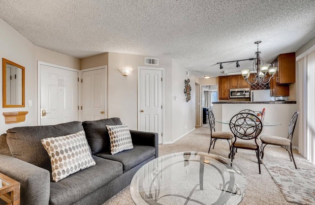 Awesome Location! 2x2 in DTC