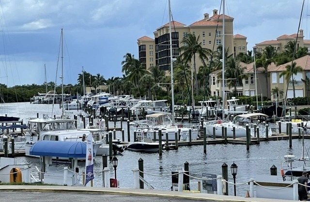 Awesome Marina Condo! Summer Rates! Stay/Play less than Hotels! Tarpon Fishing
