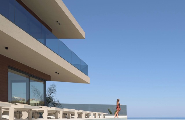 Ayeria Villa · Design Retreat by the Beach & Shops