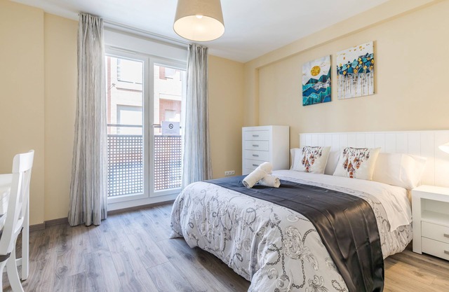 AYZ Villegas - Auto check-in property