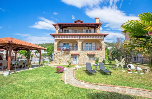 Azure Bay Villa by RentalsPro - Neos Marmaras Halkidiki