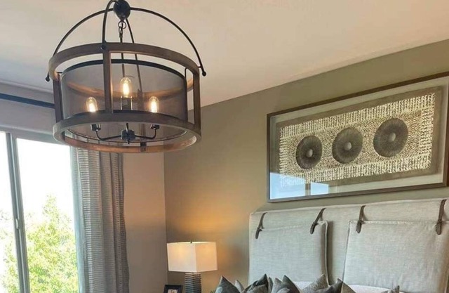 B1- Cozy master bedroom in Roseville