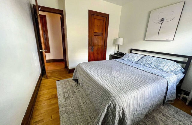 Babich Building - 2 Bedroom - Lower Apt #2