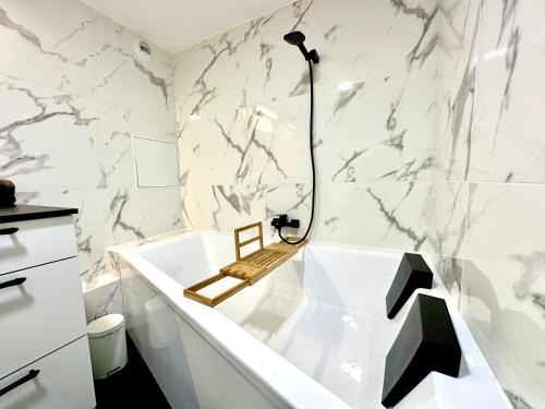 Baignoire Spa - 2 pièces moderne