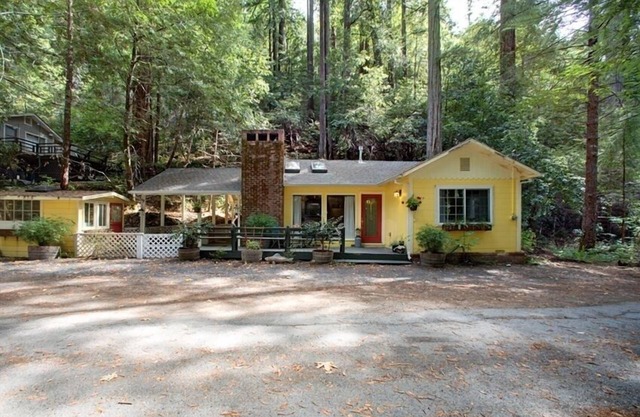 Bakery Redwood Retreat with Creek Access