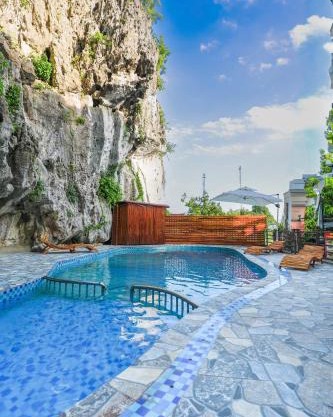 Bamboo Hill Villa