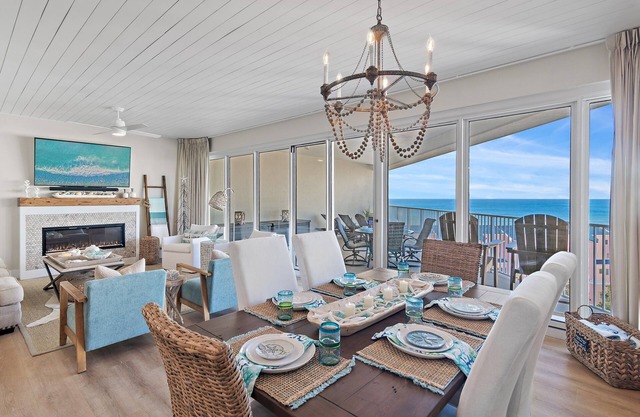 Barefeet Retreat Renovated Unit in Beachfront Bldg Tides 708