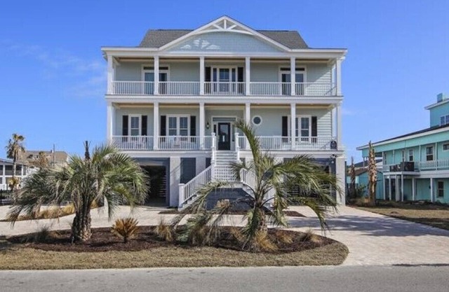 BARNACLE BILLS!!! 1875 POMPANO DR GARDEN CITY SC 29576