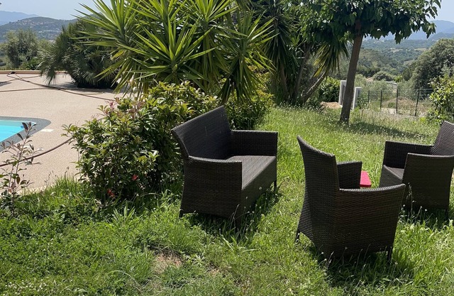 Bas de Villa Campagne, 5 de la Ville et des Plages.village Périphérie Ajaccio